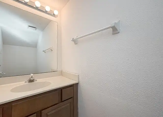 Property at 1330 Augusta Dr #12, Houston, TX, 77057, 2 beds, 2.5 baths, [object Object]