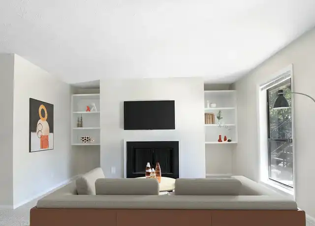 Property at Silver Creek - 1776 Summit Forest Dr, Marietta, GA, 30068, 1-2 bed, 1-2 bath, [object Object]