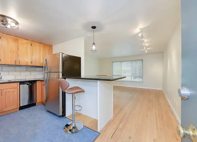 Property at 5247 15th Ave NE Unit 203, Seattle, WA, 98105, 2 beds, 1 bath, [object Object]