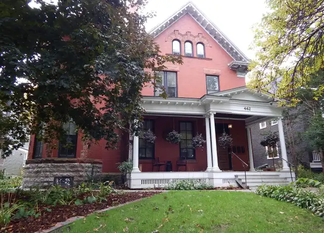 Property at 462 Holly Ave Unit 3, St Paul, MN, 55102, 2 beds, 1 bath, [object Object]