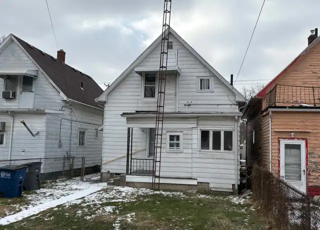 Property at 3142 Elm St, Toledo, OH, 43608, 4 beds, 2 baths, [object Object]