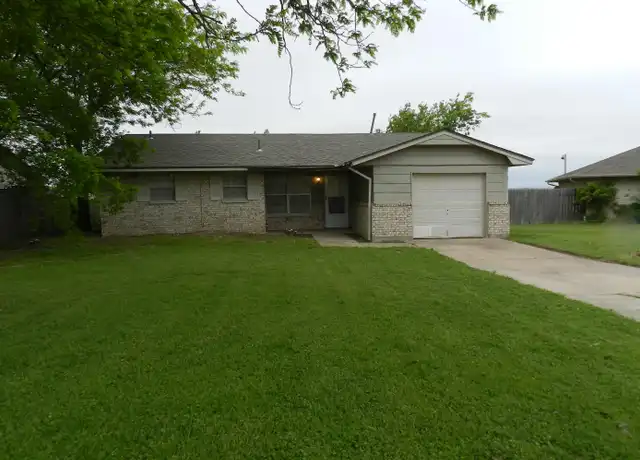 Property at 4710 SE Sunnymeade Dr, Lawton, OK, 73501, 3 beds, 1.5 baths, [object Object]