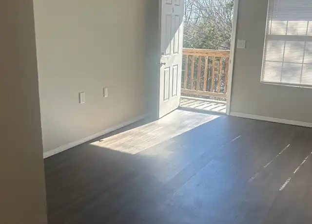 Property at 404 Neihardt Ave, Branson, MO, 65616, 2 beds, 1.5 baths, [object Object]
