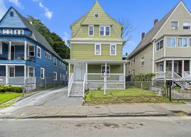 Property at 220 Hillside Ave Unit 1, Waterbury, CT, 06710, 3 beds, 1 bath, [object Object]