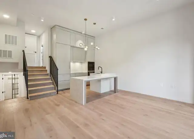 Property at 23 Logan Cir NW Unit 3, Washington, DC, 20005, 2 beds, 2 baths, [object Object]