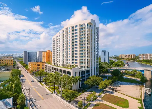Property at 10 SW South River Dr #1202, Miami, FL, 33130, 2 beds, 1 bath, [object Object]