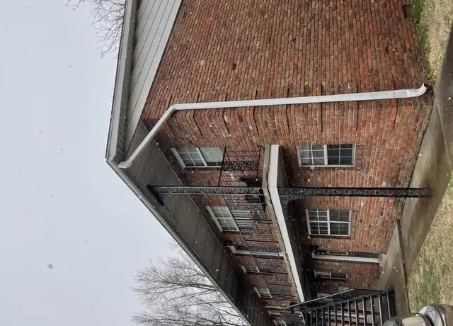Property at 1818 N Elm St Unit B23, Henderson, KY, 42420, 1 bed, 1 bath, [object Object]