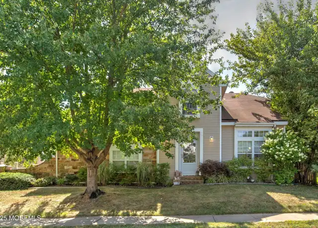 Property at 2 Kentucky Way, Freehold, NJ, 07728, 3 beds, 2.5 baths, [object Object]