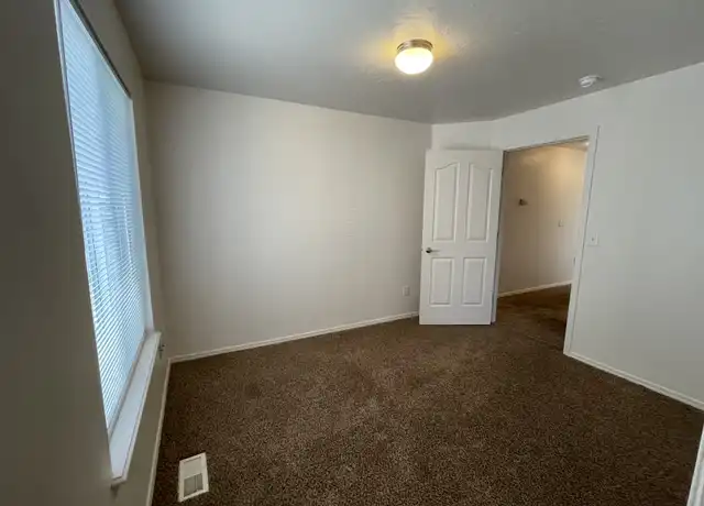 Property at 2921 W Marbeth Ct, Meridian, ID, 83642, 3 beds, 2 baths, [object Object]
