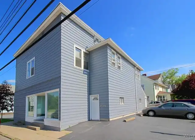Property at 250 West Ave, Lockport, NY, 14094, 1 bed, 1 bath, [object Object]