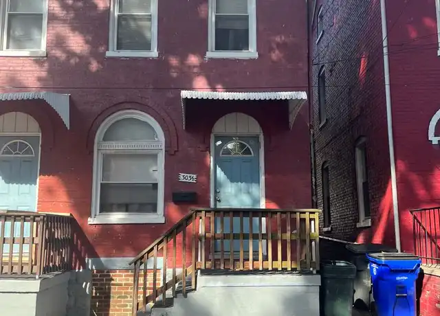 Property at 303 N Locust St Unit 303 1/2, Hagerstown, MD, 21740, 2 beds, 1 bath, [object Object]