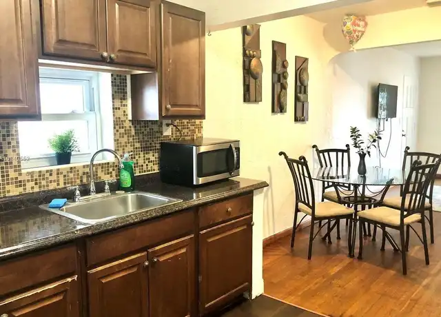 Property at 1820 Roosevelt St Unit A, Hollywood, FL, 33020, 2 beds, 1 bath, [object Object]