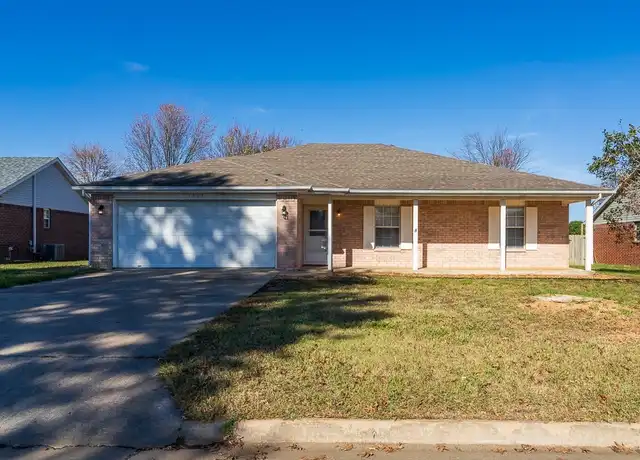 Property at 1303 SE 22nd St, Bentonville, AR, 72712, 3 beds, 2 baths, [object Object]