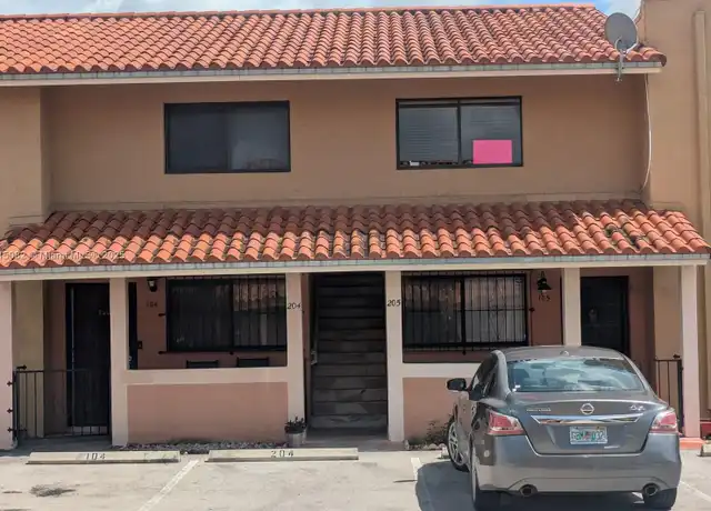 Property at 2740 W 61st St #205, Hialeah, FL, 33016, 2 beds, 2 baths, [object Object]