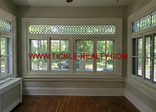 Property at 1095 Park Ave Unit 2, Rochester, NY, 14610, 2 beds, 1 bath, [object Object]