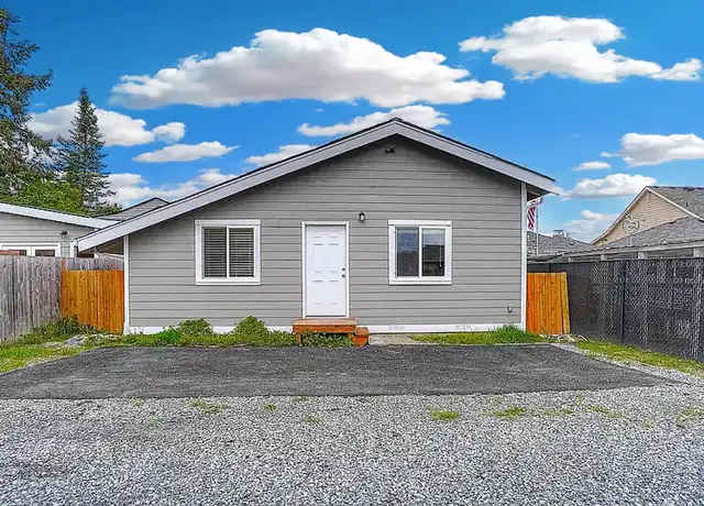 Property at 922 5th Ave SW Unit C, Puyallup, WA, 98371, 2 beds, 1 bath, [object Object]