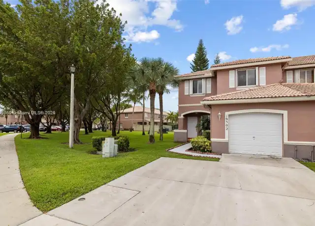 Property at 16502 SW 68th Ter, Miami, FL, 33193, 3 beds, 2.5 baths, [object Object]