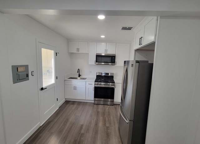 Photo of 311 W Green St, Claremont, CA 91711