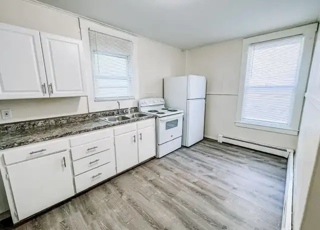 Property at 37 Chapel St Unit 2, Augusta, ME, 04330, 1 bed, 1 bath, [object Object]