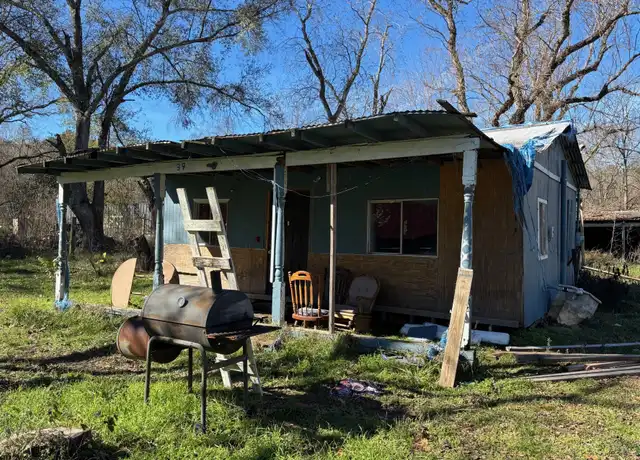 Property at 39 Carolyn St, Huntsville, TX, 77320, 2 beds, 1 bath, [object Object]
