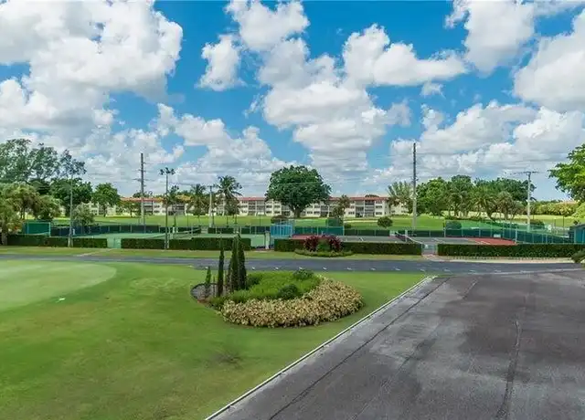 Property at 9220 S Hollybrook Lake Dr #204, Pembroke Pines, FL, 33025, 2 beds, 2 baths, [object Object]