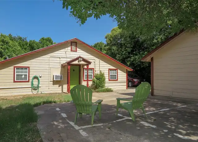 Property at 1312 Pine St Unit B, Georgetown, TX, 78626, 2 beds, 1 bath, [object Object]