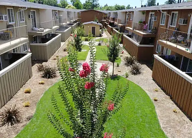 Photo of 1220 Monument Blvd, Concord, CA 94520