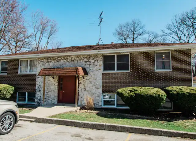 Property at 5629 Massachusetts St Apt 1, Merrillville, IN, 46410, 1 bed, 1 bath, [object Object]