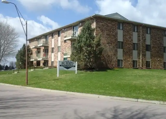 Property at 166 22nd St NW Unit 102, Owatonna, MN, 55060, 2 beds, 1 bath, [object Object]