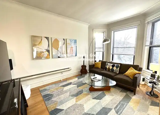 Property at 2905 N Mildred Ave Unit 3, Chicago, IL, 60657, 1 bed, 1 bath, [object Object]