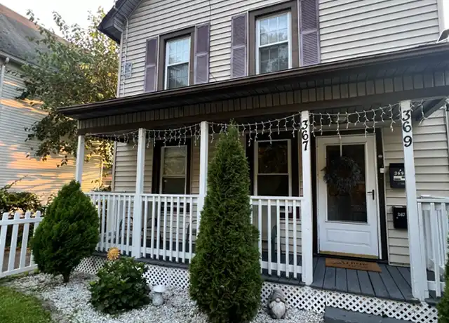 Property at 367 Zion St, Hartford, CT, 06106, 2 beds, 1 bath, [object Object]