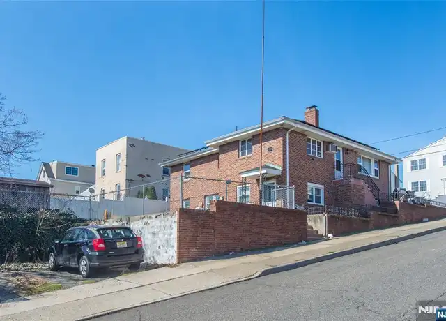 Property at 154 Farnham Ave Unit 2, Garfield, NJ, 07026, 1 bed, 1 bath, [object Object]