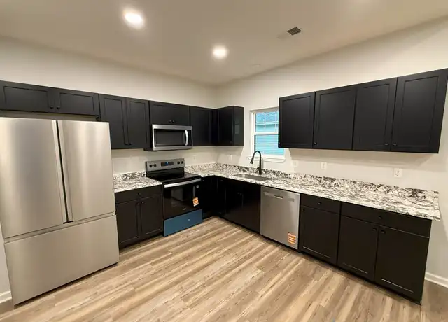 Property at 30 Roberson St, Columbia, SC, 29203, 3 beds, 2 baths, [object Object]