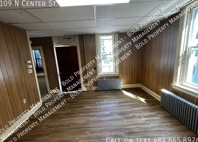 Property at 109 N Center St Unit 1, Cleona, PA, 17042, 2 beds, 1 bath, [object Object]