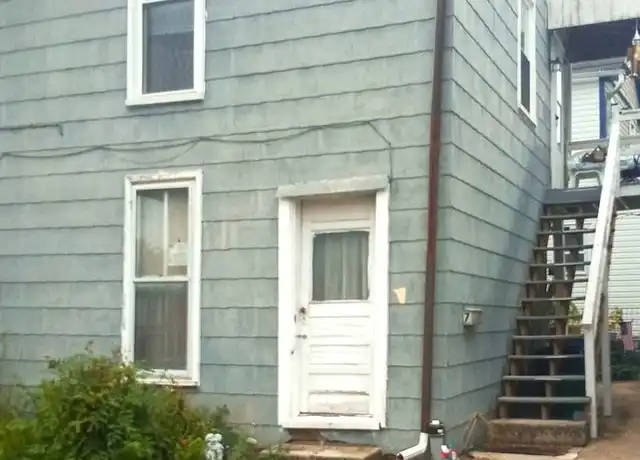 Property at 5 W North St Unit 7, Waynesboro, PA, 17268, 3 beds, 1.5 baths, [object Object]