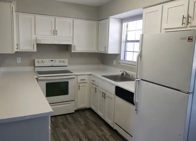 Property at 403 Aztec Rd NW, Albuquerque, NM, 87107, 2 beds, 1 bath, [object Object]