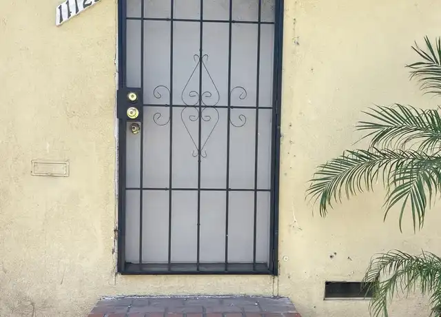 Property at 11123 S Freeman Ave Unit 11123, Lennox, CA, 90304, 2 beds, 1 bath, [object Object]