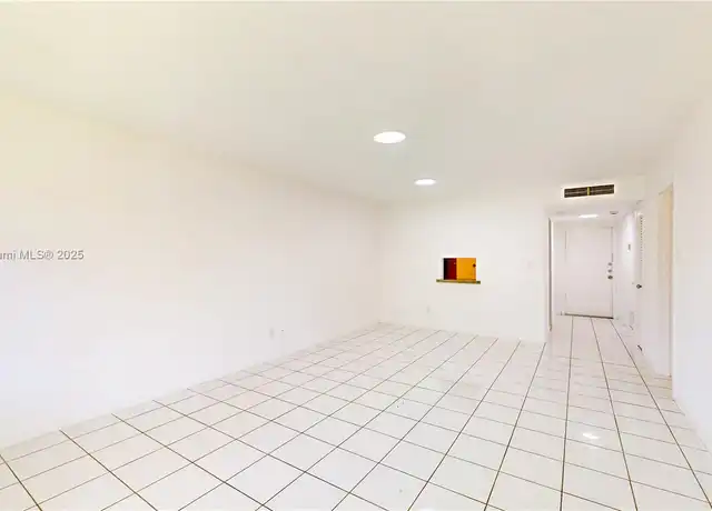 Property at 1540 NE 191st St #304, Miami, FL, 33179, 1 bed, 1.5 baths, [object Object]