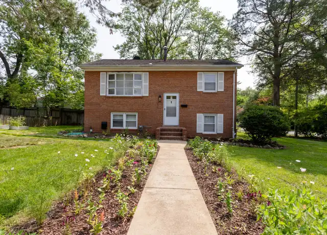 Property at 9113 Taylor St, Manassas, VA, 20110, 2 beds, 1 bath, [object Object]