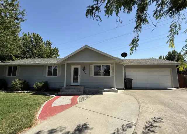 Property at 1210 SE Colonial Dr, College Place, WA, 99324, 3 beds, 2 baths, [object Object]