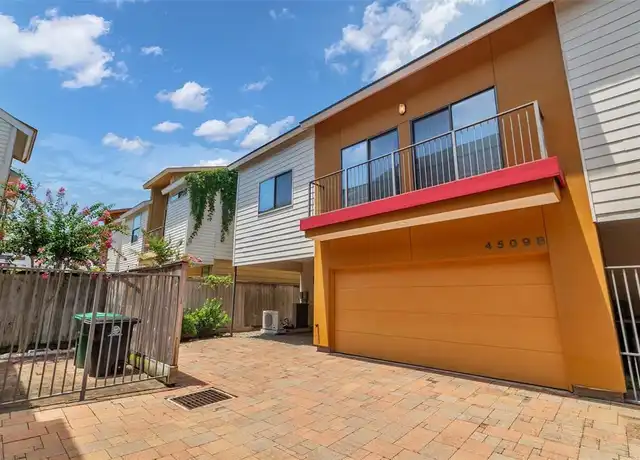 Property at 4509 Eigel St Unit B, Houston, TX, 77007, 3 beds, 2.5 baths, [object Object]