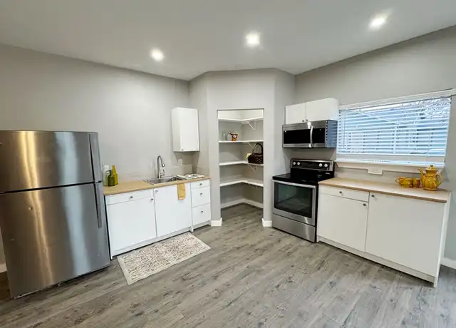 Property at 142 Avant Ave Unit 4, San Antonio, TX, 78210, 1 bed, 1 bath, [object Object]
