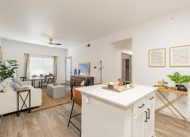Photo of 2000 Country Club Rd, Wylie, TX 75098
