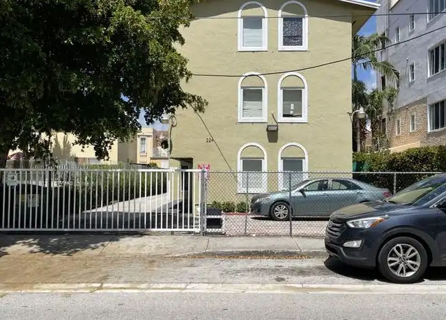 Property at 224 SW 4th Ave, Miami, FL, 33130, 1 bed, 1 bath, [object Object]