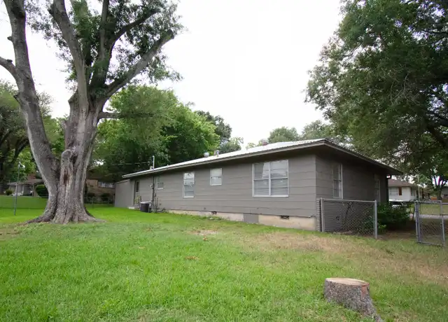 Property at 601 Atlow Dr, Brenham, TX, 77833, 2 beds, 1 bath, [object Object]
