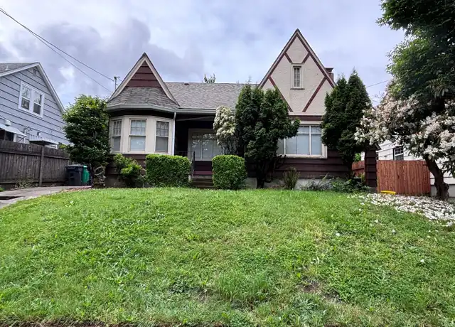 Property at 3834 NE Senate St, Portland, OR, 97232, 4 beds, 3 baths, [object Object]