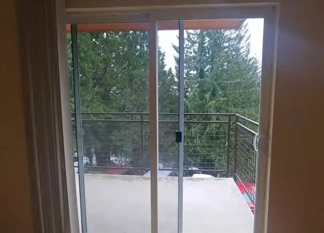 Property at 2717 76th Ave SE Unit MM205, Mercer Island, WA, 98040, 1 bed, 1 bath, [object Object]