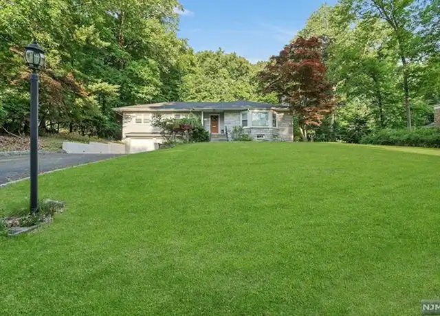 Property at 32 Lilline Ln, Upper Saddle River, NJ, 07458, 3 beds, 3 baths, [object Object]