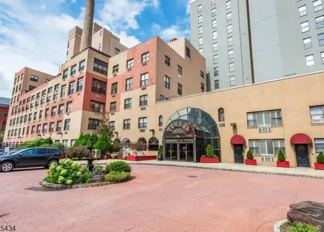 Property at 111 Mulberry St Unit 1A, Newark, NJ, 07102, 1 bed, 1 bath, [object Object]