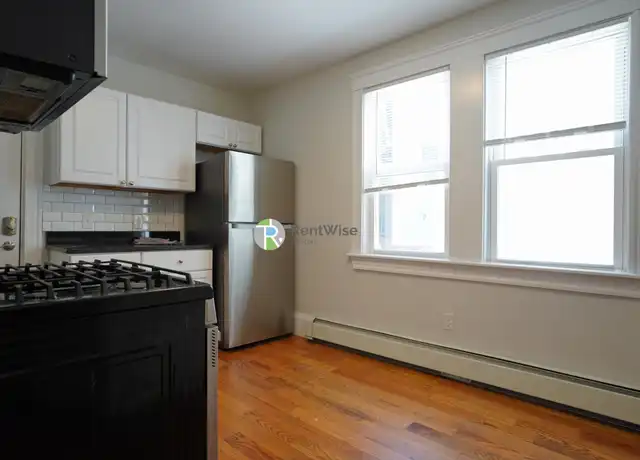 Property at 88 Hampshire St Unit 1, Cambridge, MA, 02139, 3 beds, 1 bath, [object Object]